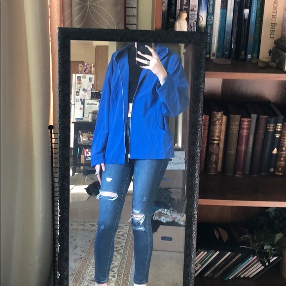 Blue athletic jacket - Picture 2 of 2